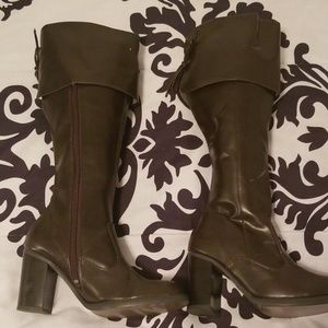 CLASSIFIED KNEE BOOTS BRAND NEW SIZE 7M
